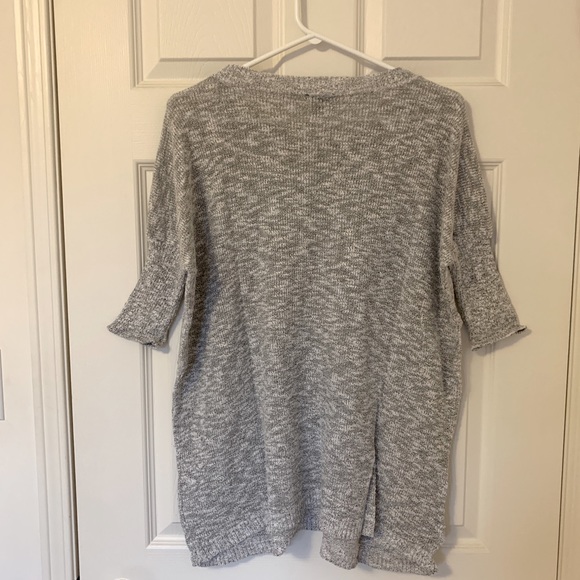 Selling winter/spring essentials! All barely worn or brand new! - Picture 4 of 15